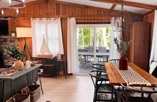 Gouldsboro House | Stylish and Cozy Cabin, Walking Distance to Big Bass Lake