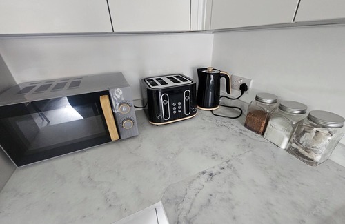 Hemel Hempstead Apartment | Stylish Apartment with Balcony-Hemel HempsteadTown Centre/City View,FREE Parking
