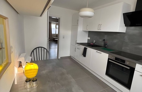 Bad Wilhelmshoehe Apartment | Stylish Apartment Opposite the Train Station