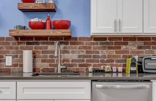 Springfield Apartment | Stylish Apartments Perfect for Relaxation!