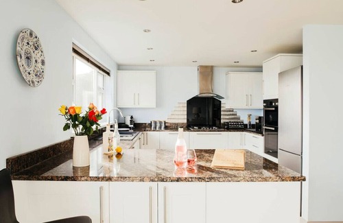 Praa Sands House | Stylish Beachside Home with Amazing Sea Views