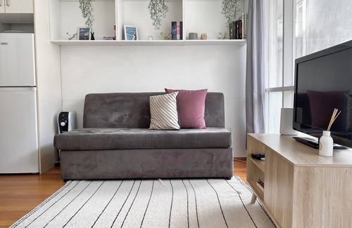 Bondi Beach Apartment | Stylish BONDI BEACH unit - 250m to the sand