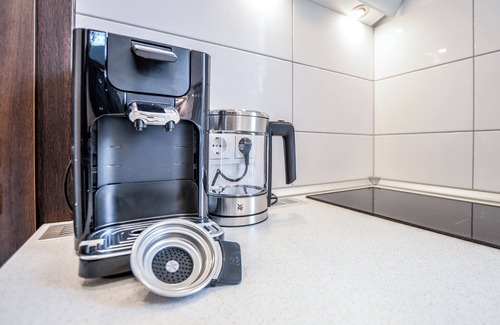 Niehl Apartment | Stylish & chic, 2 room terrace apartment, 4 persons, subway 2 minutes walk
