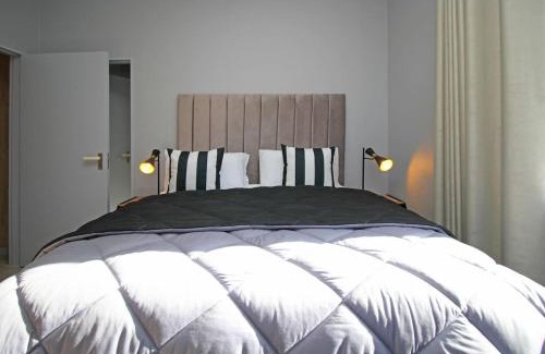 Greater Johannesburg Metropolitan Area Apartment | Stylish Circa 2222 in Illovo