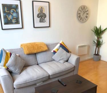 Cardiff City Centre Apartment | Stylish City Centre Apartment