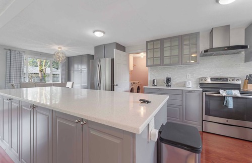 Vancouver House | Stylish Comfort on SE 134th Ave #42261