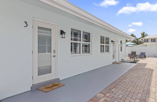 Pineapple Grove Arts District Apartment | Stylish Downtown Delray Retreat
