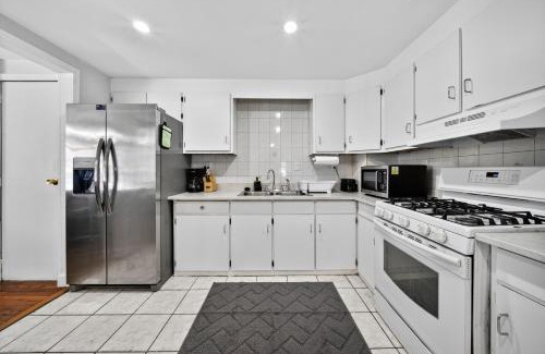 Historic Downtown Apartment | Stylish Downtown Retreat Steps to NYC Duplex