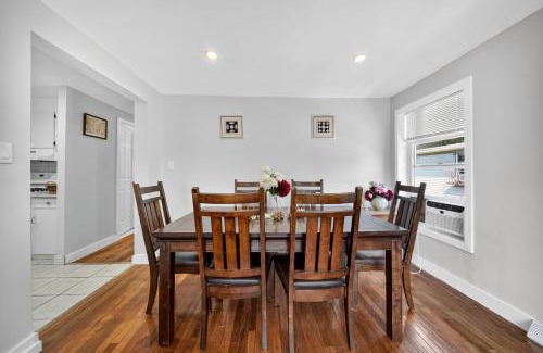 Historic Downtown Apartment | Stylish Downtown Retreat Steps to NYC Duplex