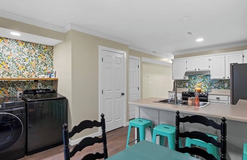 Richmond Apartment | Stylish, Fully Furnished Apartments - Comfort and Convenience, Just Like Home