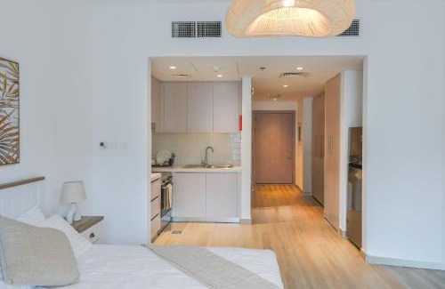 Madinat Zayed Apartment | Stylish & Fully Furnished Studio in Yas Island