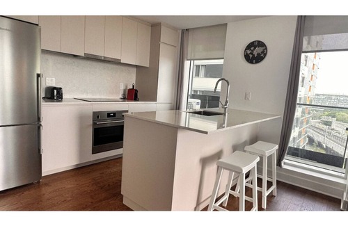 Griffintown Condo | Stylish Griffintown Condo in Trendy District