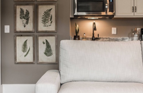 Gallatin House | Stylish Guest Suite in Gallatin: Close to Nashville, Screened Porch & Firepit
