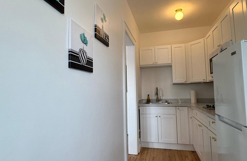 East Avenue Apartment | Stylish High Falls studio with a kitchen, Smart TV, and prime downtown location.