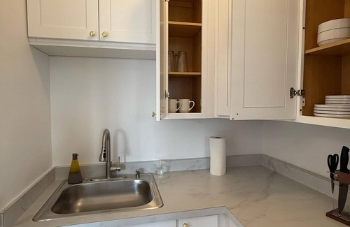 East Avenue Apartment | Stylish High Falls studio with a kitchen, Smart TV, and prime downtown location.