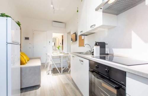 Ortica Apartment | [Stylish House] Free Wi-Fi - Parking - Airport