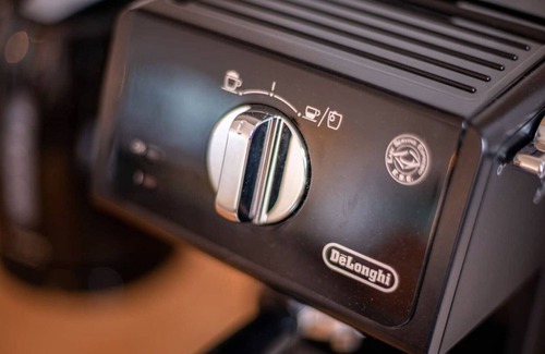 Sued Apartment | Stylish industrial loft | Box spring bed & Netflix