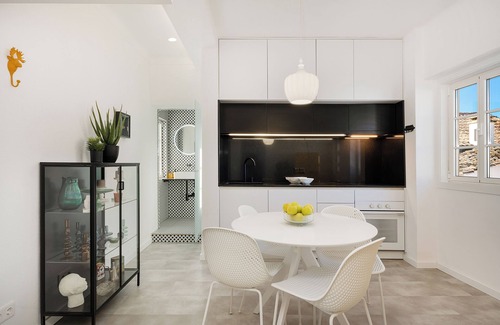 Evora Apartment | Stylish & Luminous, 2 Queen Size Beds, Historic Centre W/terrace