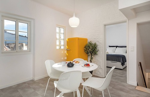 Evora Apartment | Stylish & Luminous, 2 Queen Size Beds, Historic Centre W/terrace