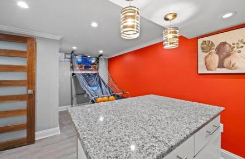 Birmingham House | Stylish Luxury 3bd home in Downtown Birmingham