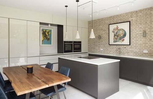 Wandsworth House | Stylish Modern London House. Extremely Private and Safe.