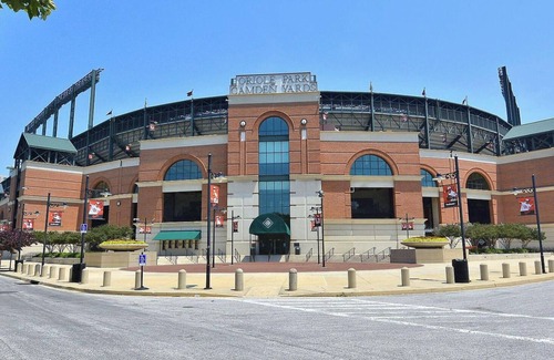 Federal Hill House | Stylish Modern Row Home In Federal Hill Minutes to Inner Harbor!