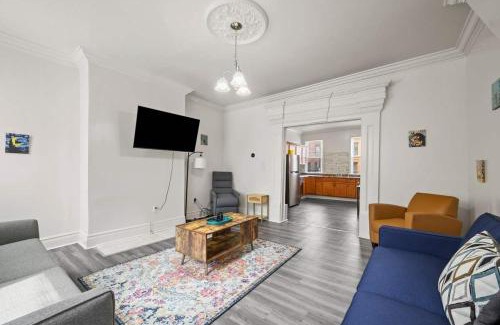 East Allegheny House | Stylish Northside 4 Bed Off Street Parking