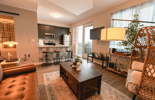 Jefferson Manor Apartment | Stylish Pet Friendly Space w/Balcony, Gym, Pool