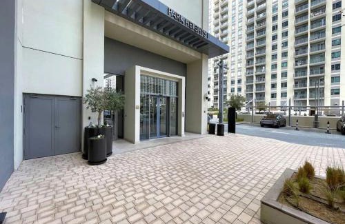 Trade Center Apartment | Stylish rental unit in Dubai