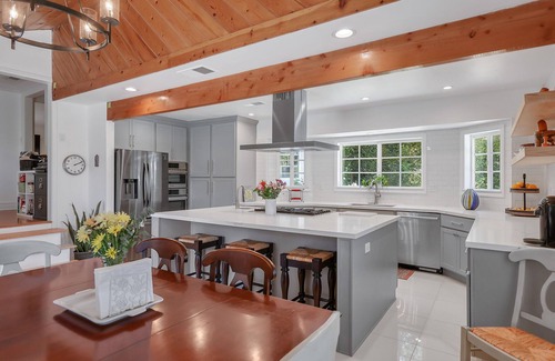 San Fernando House | Stylish San Fernando Stay with Designer Kitchen Upgrade