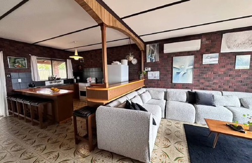 Sellicks Beach House | Stylish, serene beach front house in Sellicks Beach