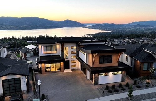 Southwest Mission House | Stylish Serene Lakeview Retreat with Pool, Hot Tub, Gym, Theater - 1 Suite