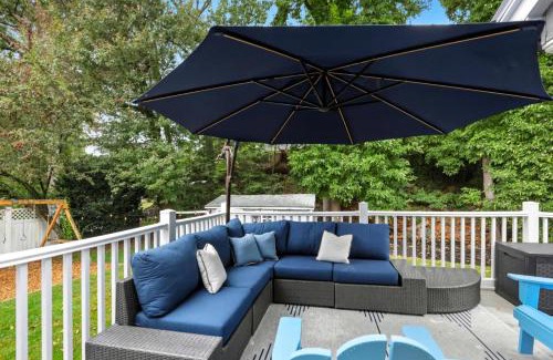 Stoneham House | Stylish Stoneham Getaway Playground Game Room