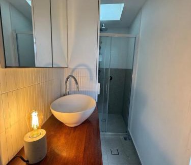 Redfern Apartment | Stylish Terrace with Garden Hideaway