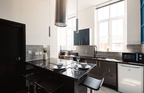 Warrington Apartment | Stylish Town Centre Suite by Traboule Properties