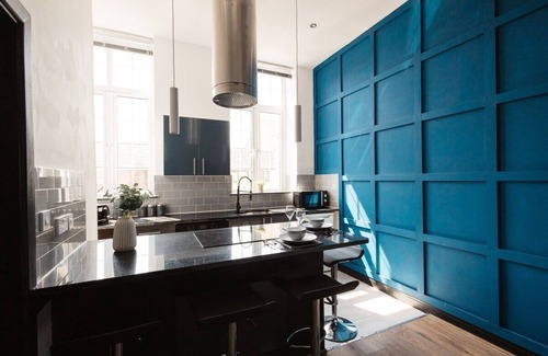 Warrington Apartment | Stylish Town Centre Suite by Traboule Properties