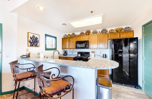 Starr Pass House | Stylish Townhouse and Suite w/Golf On-Site, and City & Mountain Views