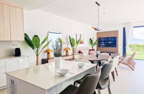 Casares Ski Chalet | Stylish Townhouse @ Finca Cortesin Golf Resort