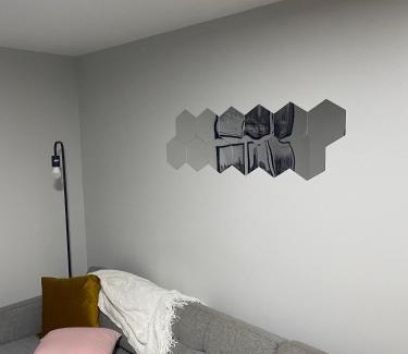 Bronzeville Apartment | Stylish Urban Retreat 3 Bedroom Newly Remodeled