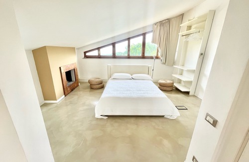 Pietrauta Villa | stylish villa near Bevagna and Montefalco with sensational views and sleeps 14