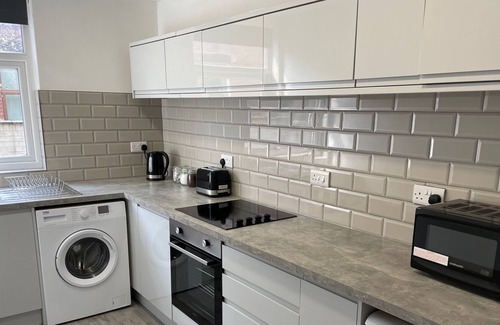 Preston Apartment | Stylishly, comfortable central apartment