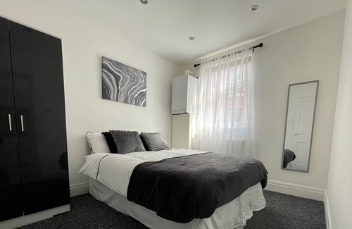 Preston Apartment | Stylishly, comfortable central apartment