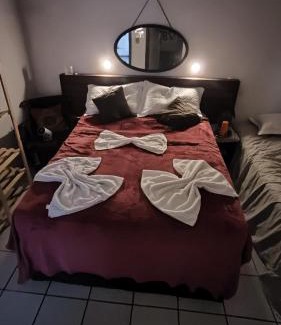 Tijucas House | Suíte Nostalgia Ar refrigerado TV55" Canais free Pousada Tijucas Lua Encantada