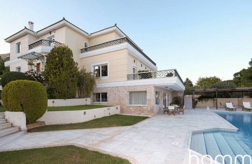 Kropia Villa | Sublime Luxurious homm Villa in Paiania