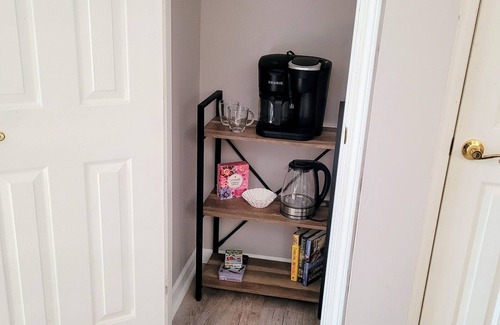 King Ferry Cottage | Sublime Sunsets-Charming Cottage with No Bad Views