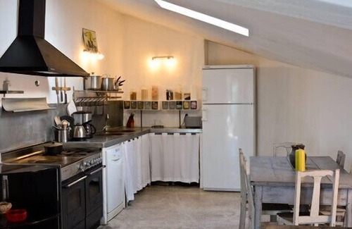 Roussillon House | sublime terrace house in the heart of the village of Roussillon in the Luberon