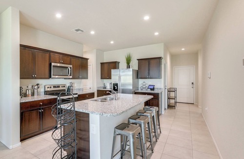 Florence House | Suburban Family Home 7 Mi to Poston Butte Preserve