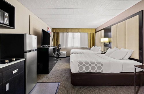 Altoona Hotel | Suburban Studios Altoona