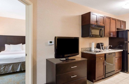 Aquia Harbour Hotel | Suburban Studios Quantico