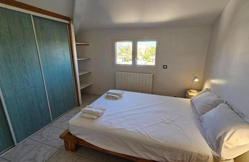 Frontignan Villa | Sud-vacances: Villa 5 chambres première ligne avec jaccuzzi